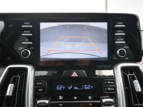 Used 2021 Kia Sorento EX w/ Panoramic Sunroof Package image 15