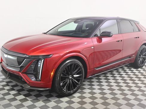 New 2026 Cadillac Lyriq V w/ Exterior Carbon Fiber Package image 2
