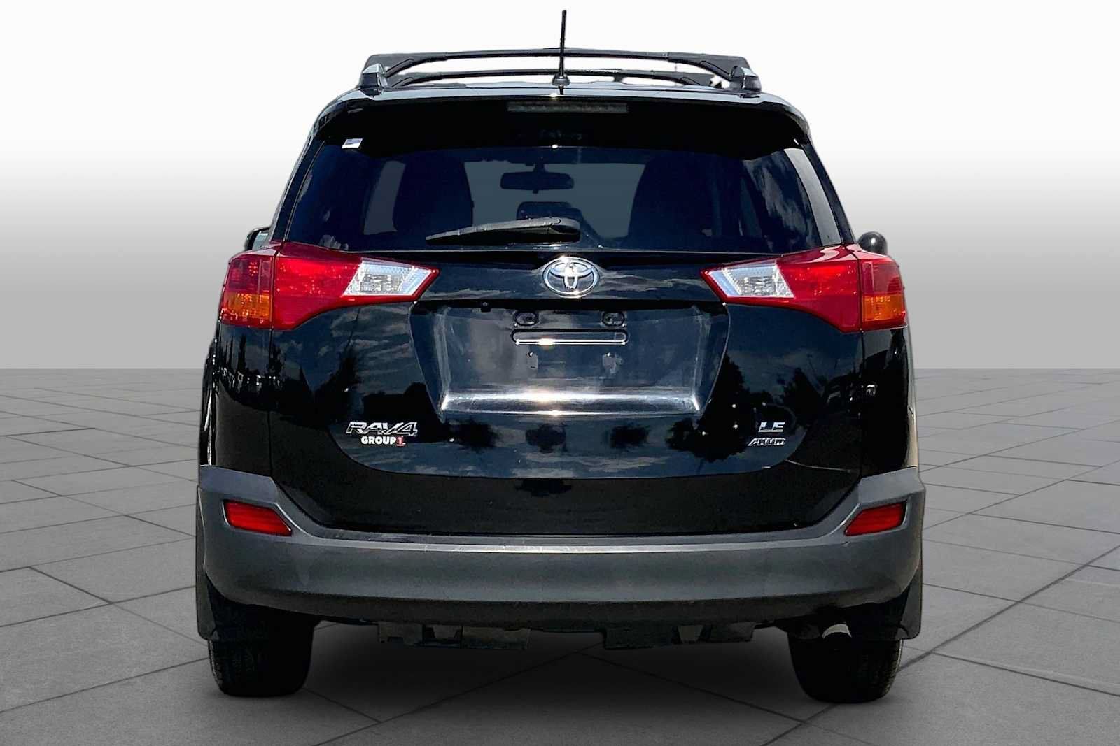 Used 2014 Toyota RAV4 LE AWD/4WD image 4