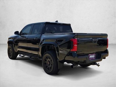 Used 2024 Toyota Tacoma SR5 AWD/4WD image 8