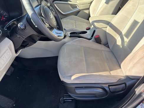 Used 2020 Kia Soul LX image 15