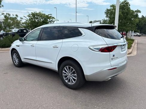 Used 2024 Buick Enclave Premium AWD/4WD image 4