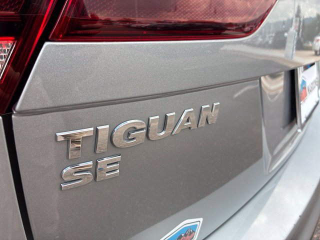 Used 2021 Volkswagen Tiguan SE R-Line AWD/4WD image 41