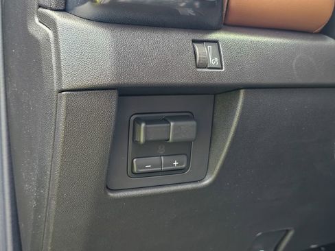 New 2026 GMC Canyon AT4 w/ Technology Plus Package AWD/4WD image 15