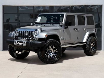 Used 2017 Jeep Wrangler Unlimited Sahara w/ Connectivity Group