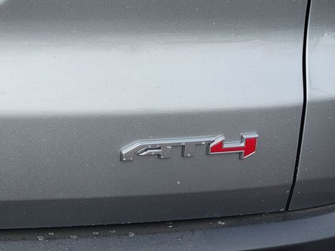 New 2026 GMC Acadia AT4 w/ Luxury Package AWD/4WD image 11