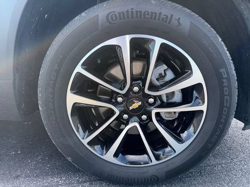 Used 2025 Chevrolet TrailBlazer LT AWD/4WD image 19