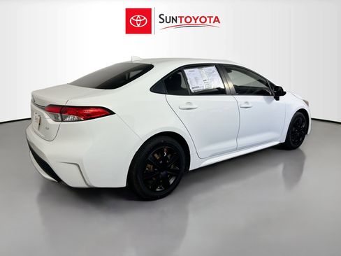 Used 2020 Toyota Corolla LE image 4