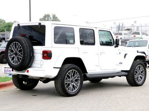Used 2024 Jeep Wrangler High Altitude AWD/4WD image 5