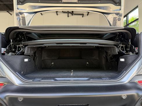 Used 2022 Ferrari Portofino M RWD image 37
