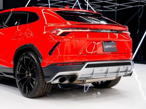 Used 2021 Lamborghini Urus image 15