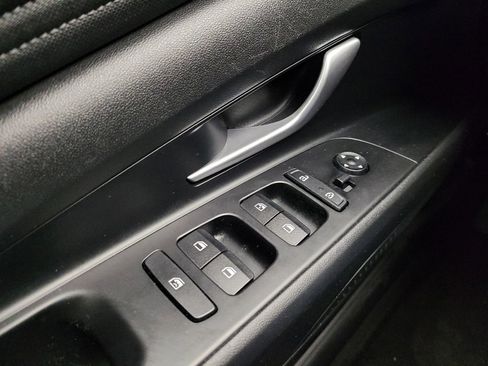 Used 2022 Hyundai Elantra Limited w/ Cargo Package image 27