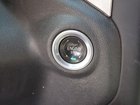 Used 2021 GMC Sierra 1500 SLT w/ SLT Premium Package AWD/4WD image 23