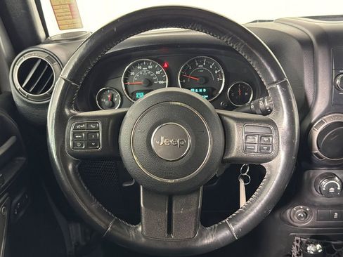Used 2017 Jeep Wrangler Unlimited Sport w/ Quick Order Package 24S AWD/4WD image 24