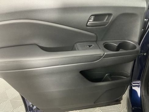 Used 2023 Honda Passport EX-L image 9