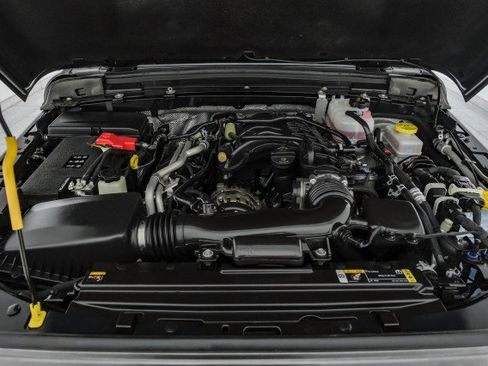 Used 2024 Jeep Wrangler Unlimited Sport image 43