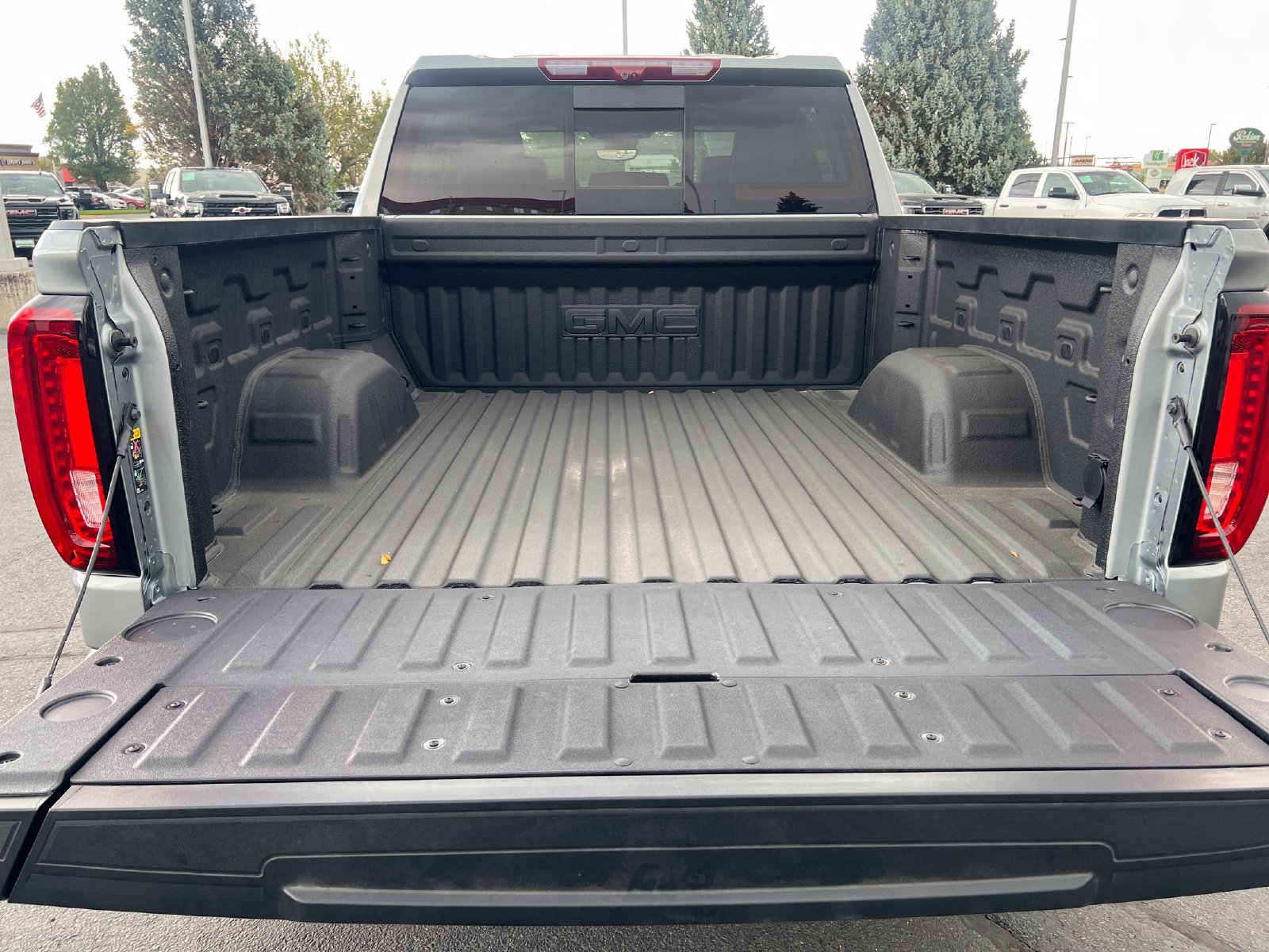 Used 2026 GMC Sierra 1500 Denali w/ Denali Reserve Package AWD/4WD image 33