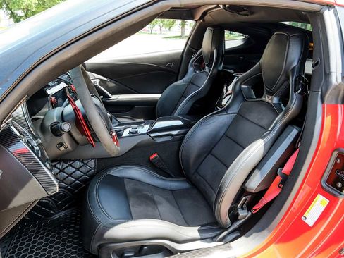 Used 2019 Chevrolet Corvette Grand Sport w/ Grand Sport Heritage Package RWD image 30