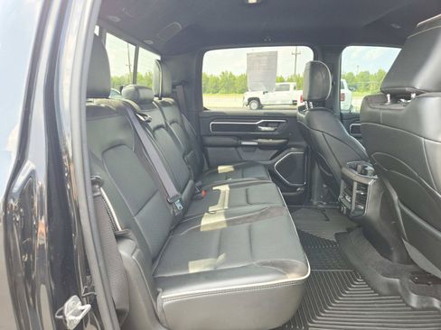 Used 2025 RAM 1500 Laramie AWD/4WD image 15