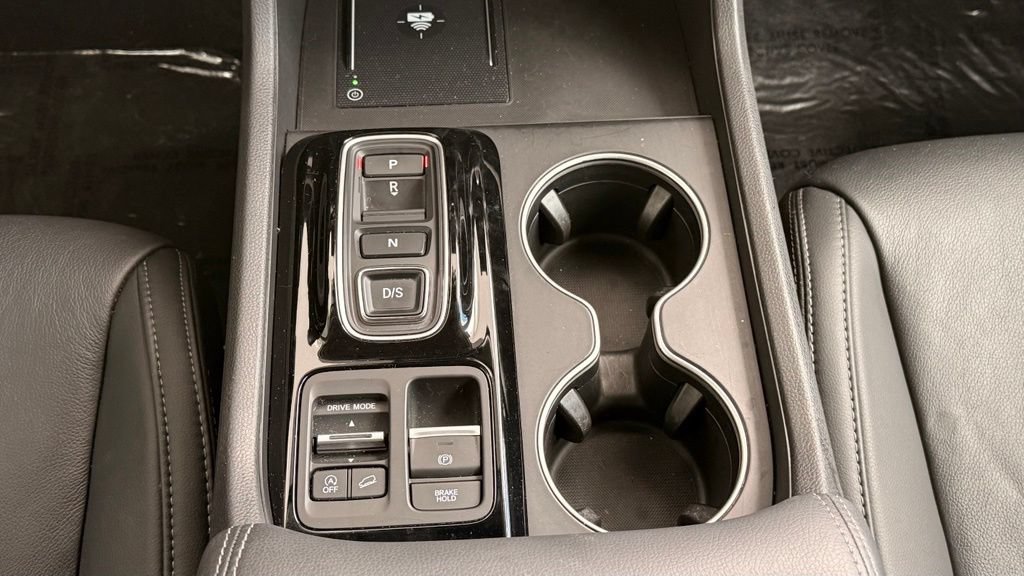 Certified 2025 Honda Pilot Touring image 25