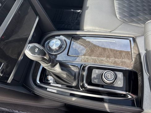 Certified 2024 INFINITI QX80 Sensory AWD/4WD image 23