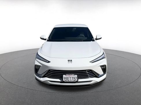 Used 2025 Buick Envista Preferred image 7