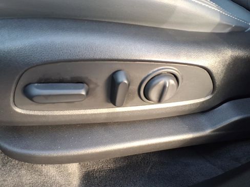 Used 2020 Buick Enclave Essence w/ Sound and Sites Package image 14