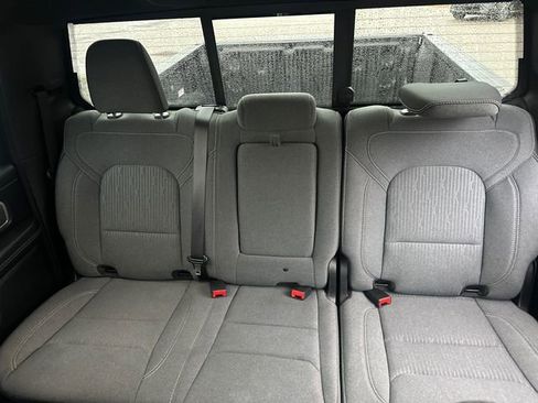 Used 2021 RAM 1500 Big Horn image 36