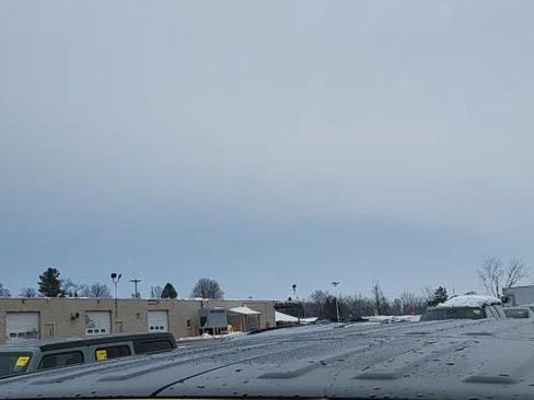 Used 2023 Jeep Wrangler Unlimited Sahara w/ Cold Weather Group image 10