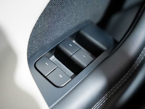 Used 2021 Tesla Model S Plaid AWD/4WD image 32