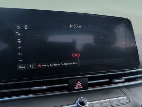 Used 2024 Hyundai Elantra SEL image 17