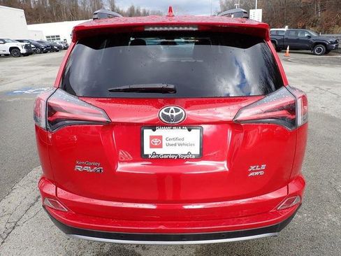 Certified 2017 Toyota RAV4 XLE image 5