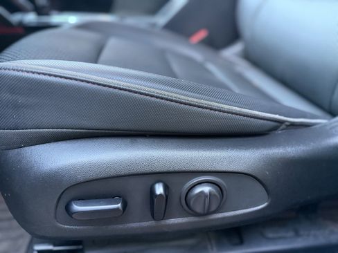 Used 2021 Chevrolet TrailBlazer RS w/ Convenience Package image 26