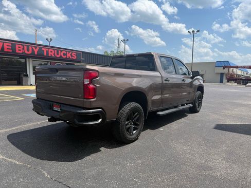 Used 2019 Chevrolet Silverado 1500 LT Trail Boss AWD/4WD image 4