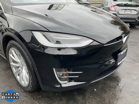 Used 2018 Tesla Model X 75D image 68