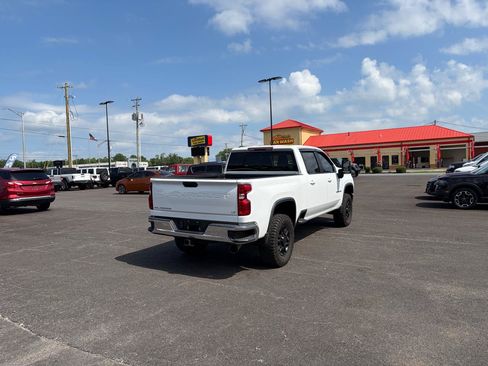Used 2020 Chevrolet Silverado 2500 LT w/ Z71 Off-Road Package AWD/4WD image 3
