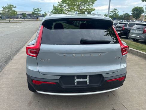 Used 2024 Volvo XC40 B5 Ultimate w/ Protection Package Premier AWD/4WD image 6