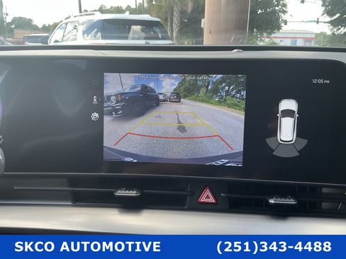 Used 2024 Kia Sportage EX FWD image 17