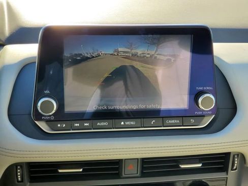 Certified 2023 Nissan Rogue SV w/ SV Premium Package image 27