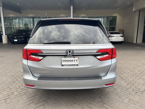 Used 2023 Honda Odyssey EX image 6