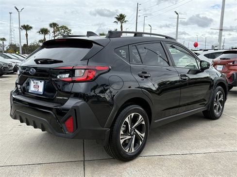 Used 2025 Subaru Crosstrek 2.0i Premium image 6