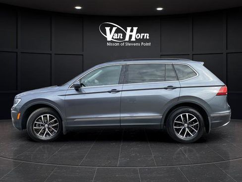 Used 2021 Volkswagen Tiguan SE FWD image 4