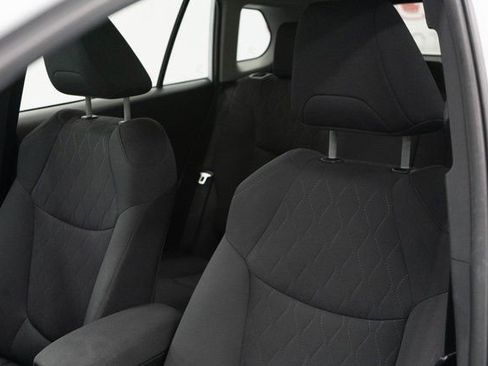 Used 2022 Toyota Corolla Cross LE image 16