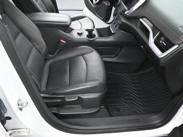 Used 2019 GMC Terrain SLT w/ Black Edition FWD image 14