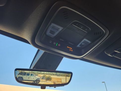 Certified 2023 Chevrolet Traverse RS image 22