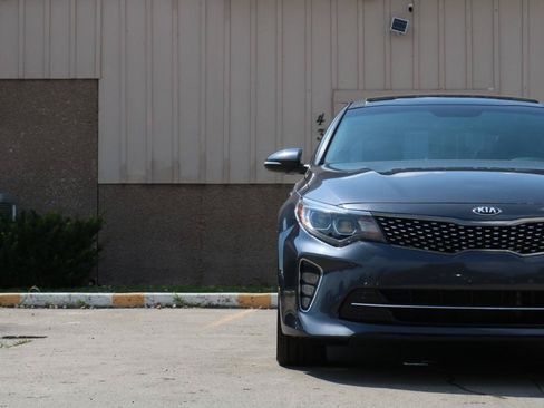 Used 2018 Kia Optima SX FWD image 4
