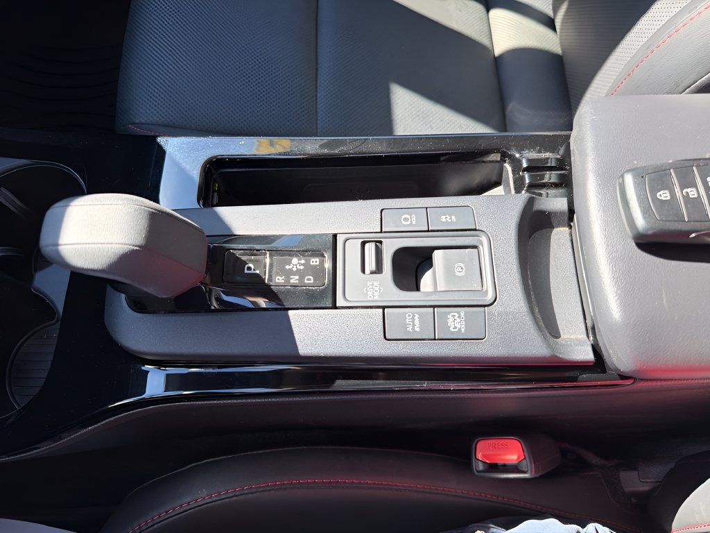 Used 2025 Toyota Prius Plug-In Hybrid w/ Limited Premium Package FWD image 26