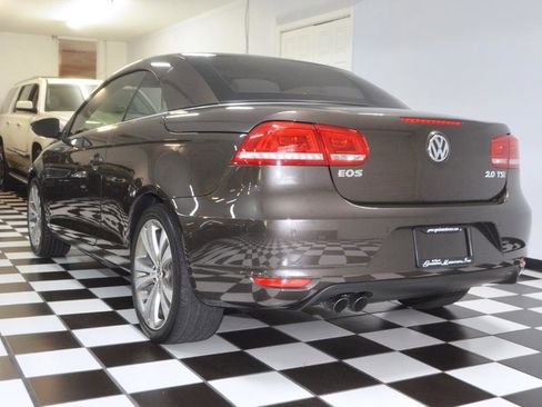 Used 2013 Volkswagen Eos Lux FWD image 7