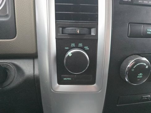 Used 2012 RAM 1500 Classic SLT w/ Remote Start & Security Group image 17