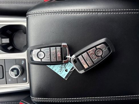 Used 2023 Ford Explorer XLT w/ Equipment Group 202A image 40